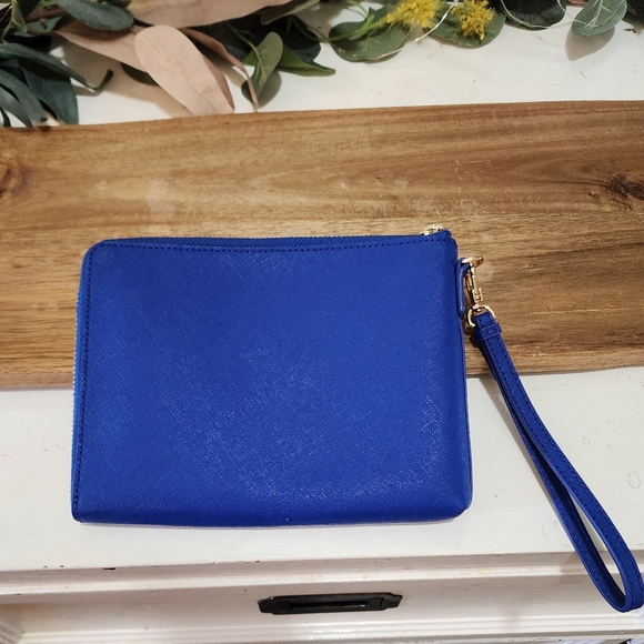 TORY BURCH  Robinson Pineapple Large Wristlet Like New - Picture 6 of 6